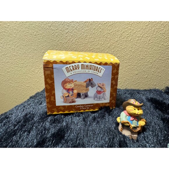 Hallmark Merry Miniatures Cowboy Cameron 3-Piece Figurine Set - Picture 3 of 9